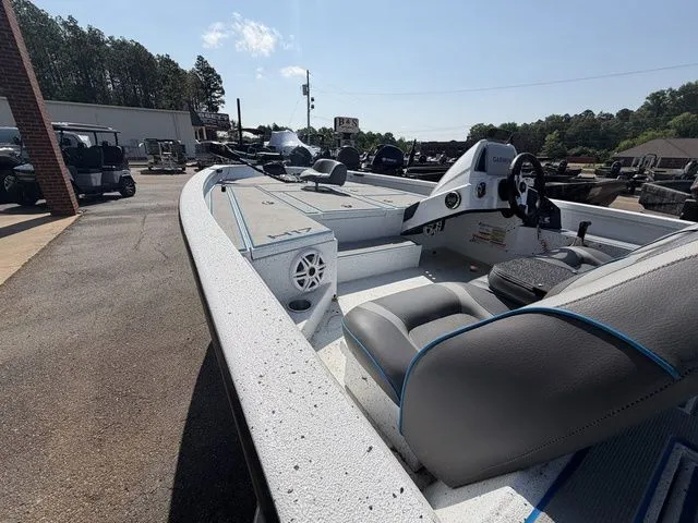 Slide: The Image of Xpress H17 2022 - 12