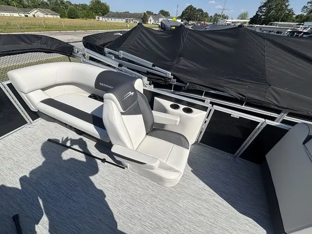 Slide: The Image of Bennington S One L-Bench 20 S One L-Bench 2026 - 6