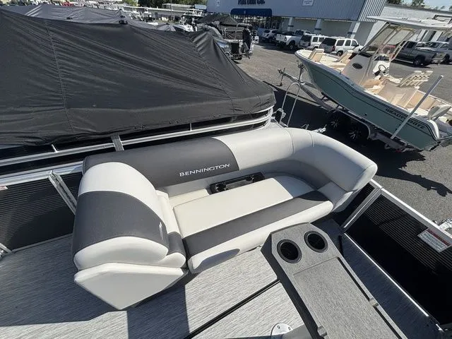 Slide: The Image of Bennington S One L-Bench 20 S One L-Bench 2026 - 10