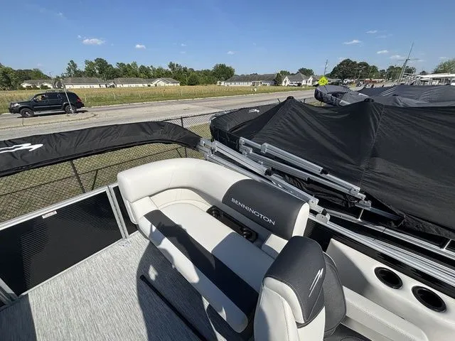 Slide: The Image of Bennington S One L-Bench 20 S One L-Bench 2026 - 3