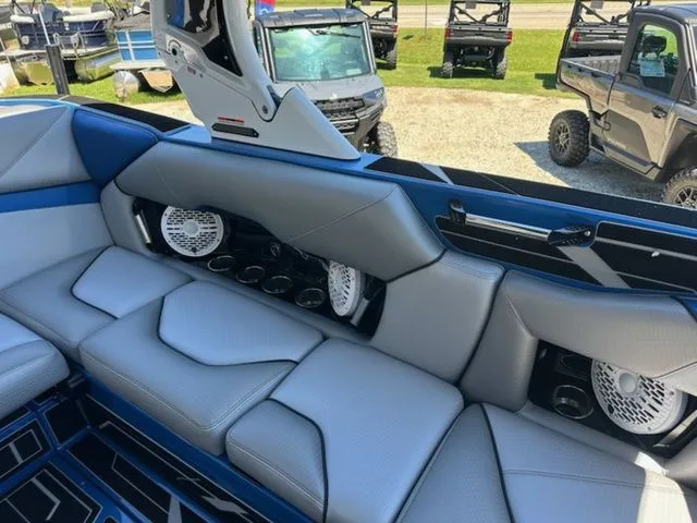 Slide: The Image of Centurion Nv233 2025 - 18