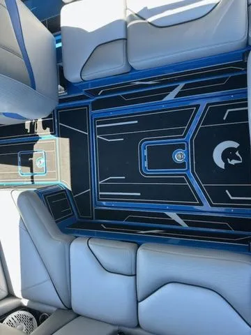 Slide: The Image of Centurion Nv233 2025 - 20