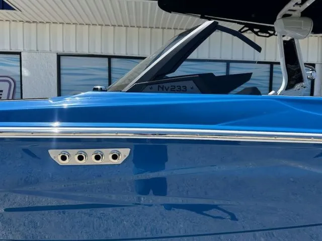 Slide: The Image of Centurion Nv233 2025 - 3