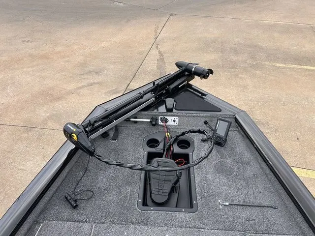 Slide: The Image of Tracker Pro Team 175 TXW 2023 - 10