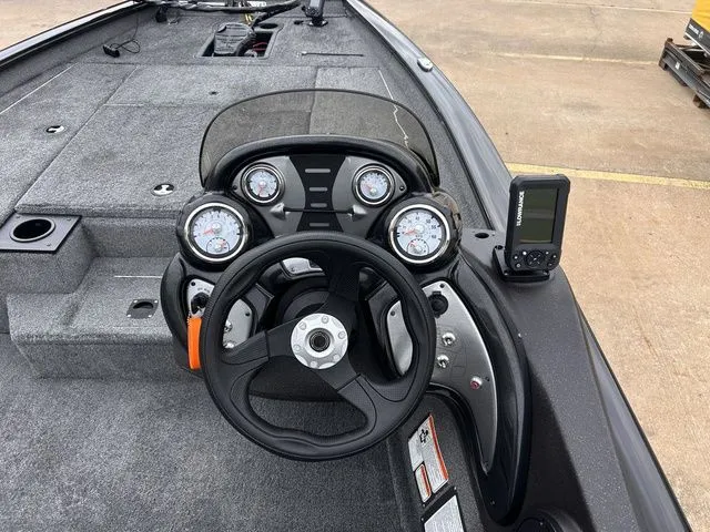 Slide: The Image of Tracker Pro Team 175 TXW 2023 - 9