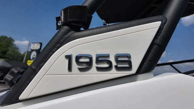 Slide: The Image of Yamaha 195S 2024 - 13