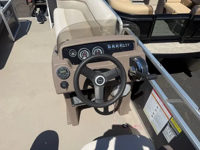 Slide: The Image of Princecraft Jazz 170 2018 - 3