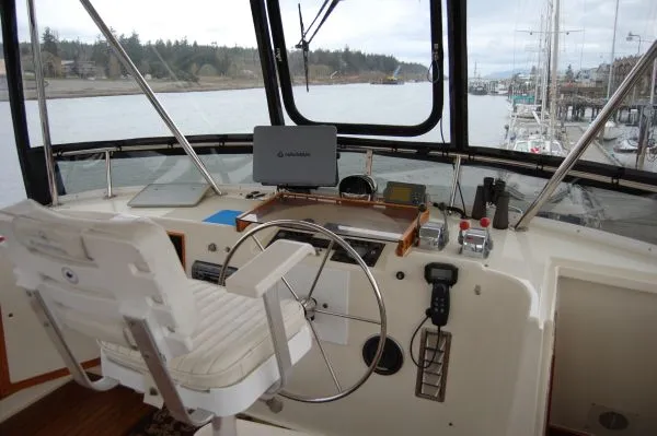 Slide: The Image of Helm of 1982 Kong & Halvorsen Island Gypsy yacht. - 20
