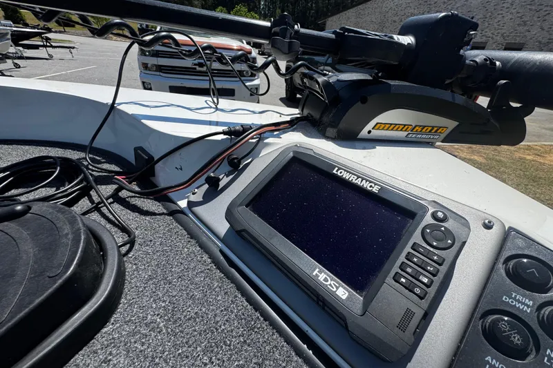 Slide: The Image of 2018 Ranger 212LS Reata boat with Lowrance HDS-7 and Minn Kota Terrova trolling motor. - 7