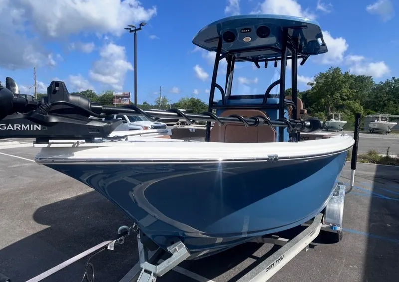 Slide: The Image of Sea Pro 222 Center Console 2024 - 8