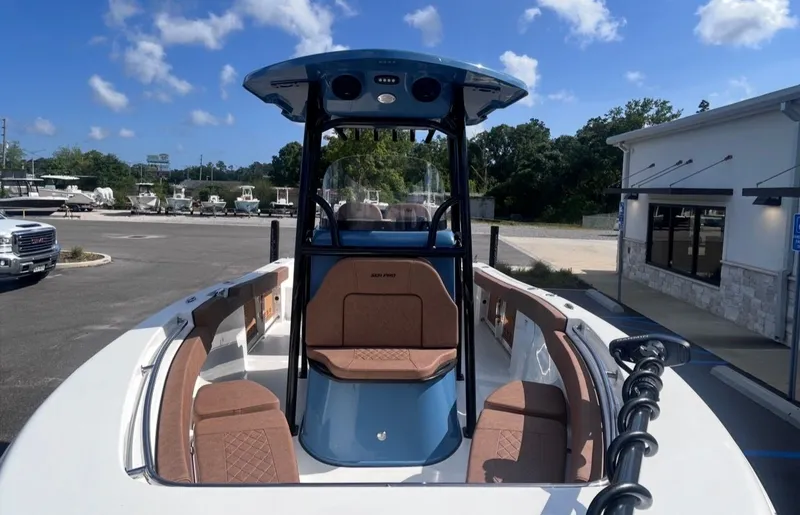 Slide: The Image of Sea Pro 222 Center Console 2024 - 9