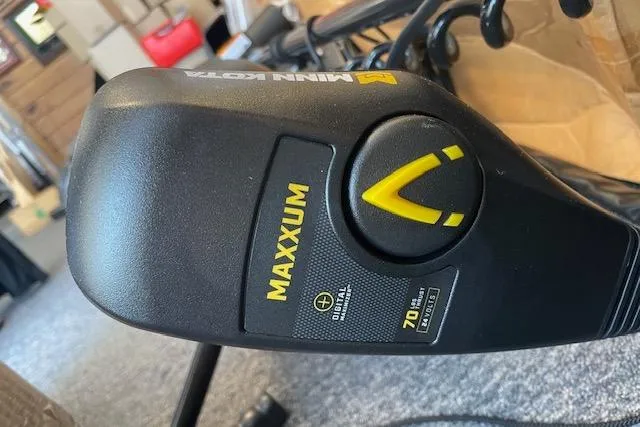 Slide: The Image of Minn Kota Maxxum trolling motor on 2025 Tracker Pro Team 195 Tournament Edition boat. - 19