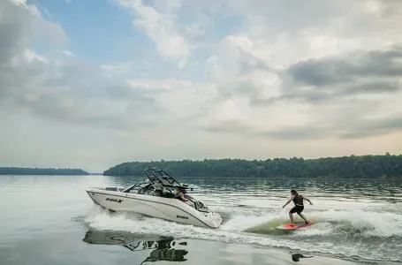 Slide: The Image of Yamaha 222XE w/ Twin 1.8L Yamaha 2026 - 4