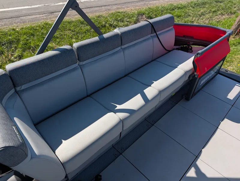 Slide: The Image of Sea-Doo Switch Cruise 21 2023 - 9