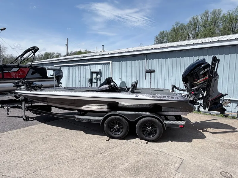 The Image of Skeeter ZXR20 2021 - 1