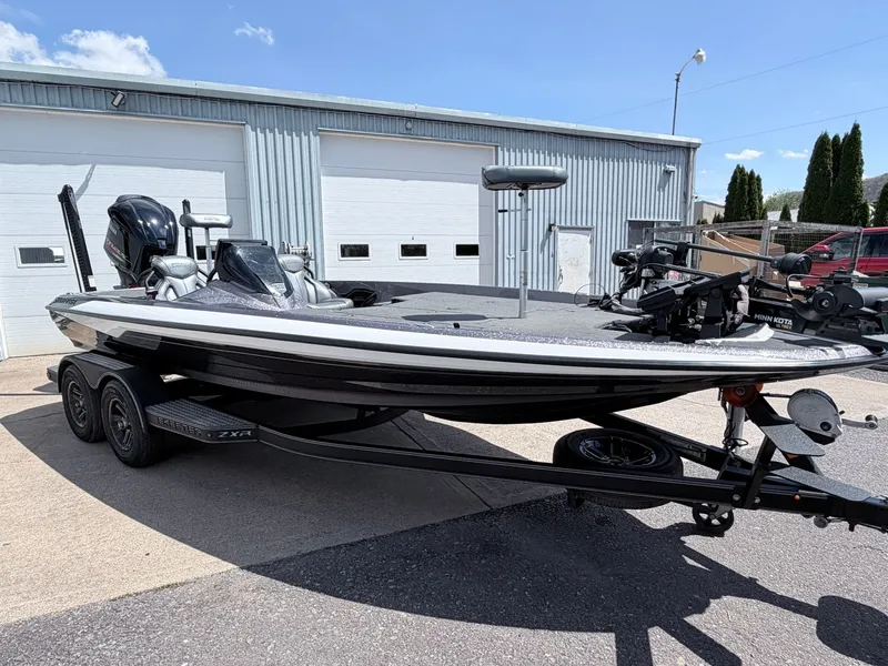 Slide: The Image of Skeeter ZXR20 2021 - 11