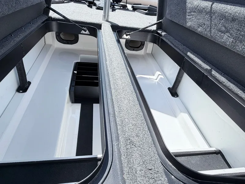 Slide: The Image of Skeeter ZXR20 2021 - 17