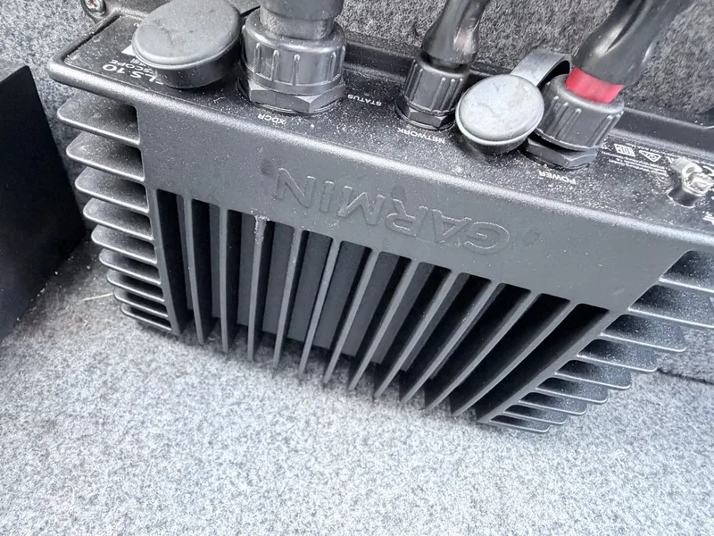 Slide: The Image of Skeeter ZXR20 2021 - 19