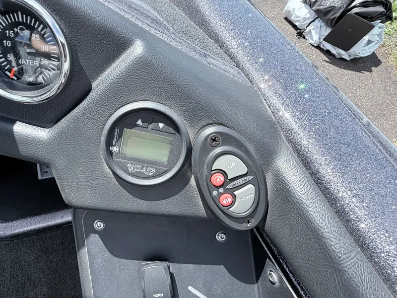 Slide: The Image of Skeeter ZXR20 2021 - 24