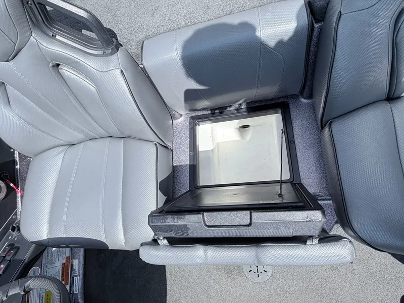 Slide: The Image of Skeeter ZXR20 2021 - 33