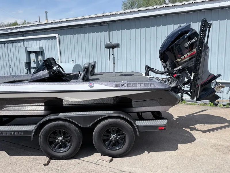 Slide: The Image of Skeeter ZXR20 2021 - 35