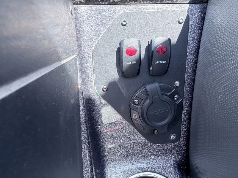 Slide: The Image of Skeeter ZXR20 2021 - 36