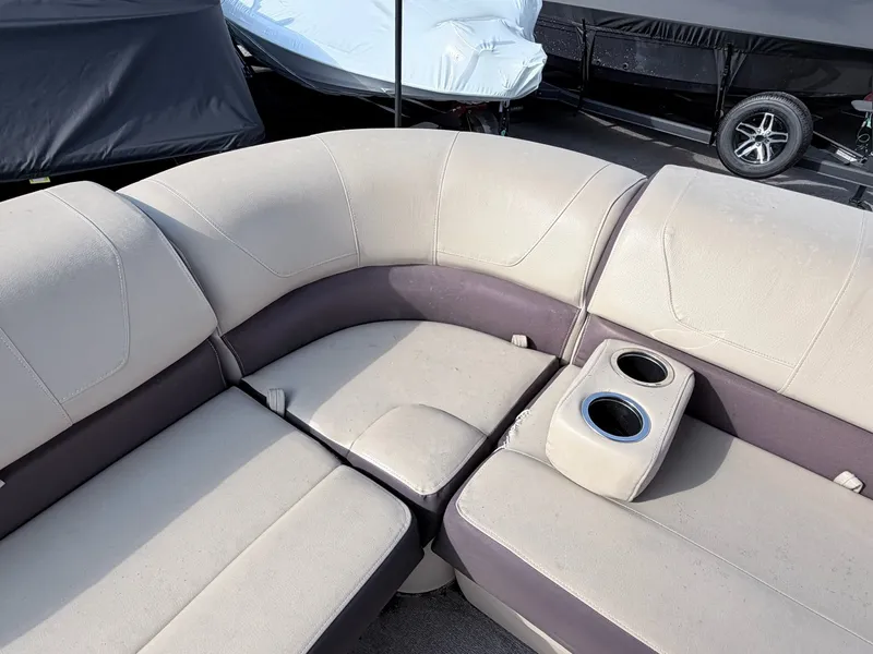 Slide: The Image of Interior of a 2018 Sun Tracker Party Barge 20 DLX pontoon boat. - 12