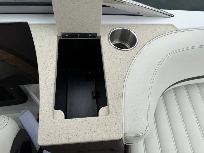 Slide: The Image of Cobalt R7 2015 - 13