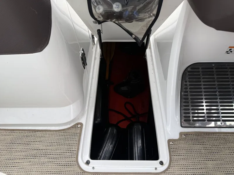 Slide: The Image of Cobalt R7 2015 - 21