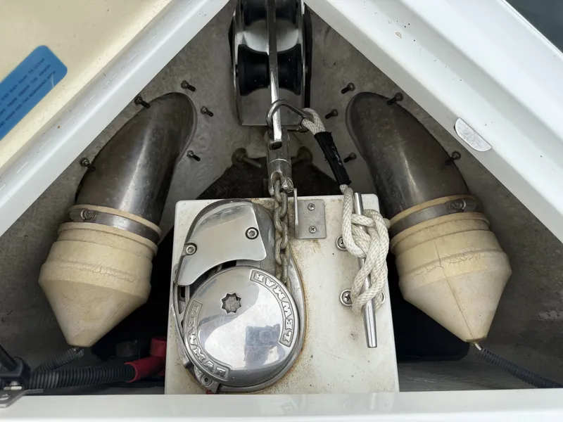 Slide: The Image of Cobalt R7 2015 - 25