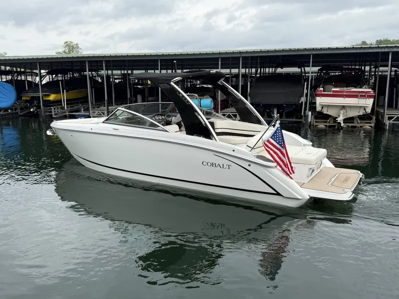 Slide: The Image of Cobalt R7 2015 - 3