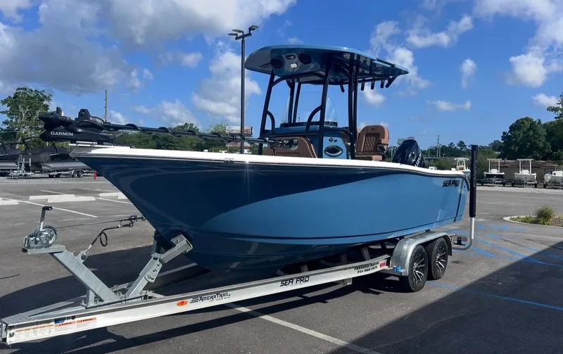 Slide: The Image of Sea Pro 222 Center Console 2024 - 7