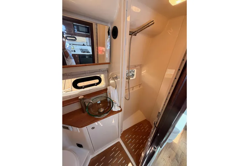 Slide: The Image of Luxurious bathroom interior of 2018 Sea Ray Sundancer 350 Coupe yacht. - 57