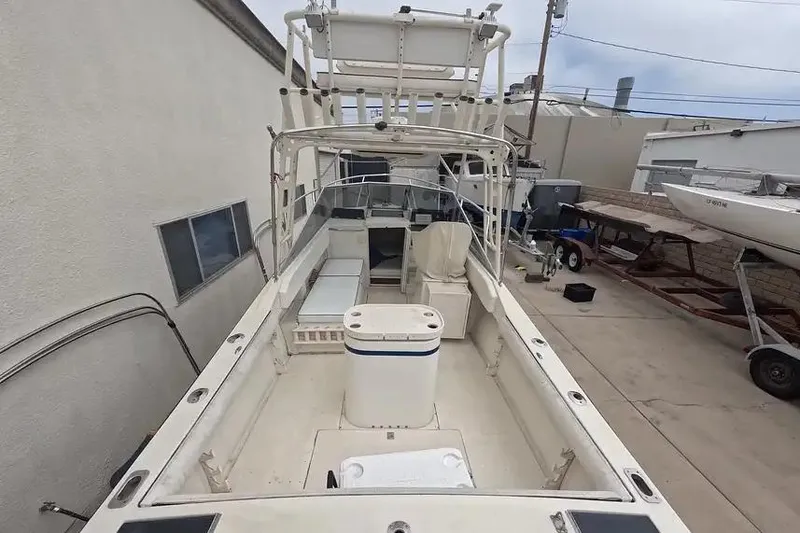 Slide: The Image of 1978 SeaCraft SC 21 Open boat with spacious deck and fishing equipment. - 3