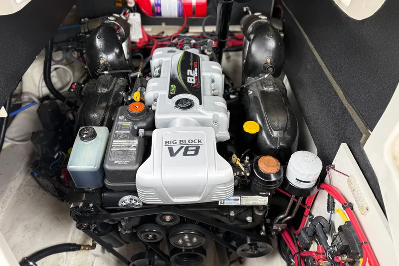 Slide: The Image of Engine compartment of a 2022 Sea Ray SLX 280 with Big Block V8 engine. - 24