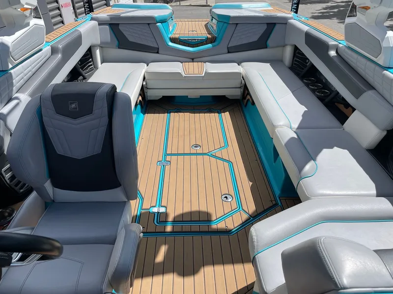 Slide: The Image of Nautique G25 2022 - 12