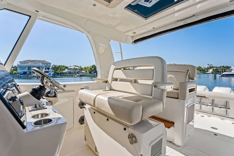 Slide: The Image of Boston Whaler 380 Realm 2019 - 24