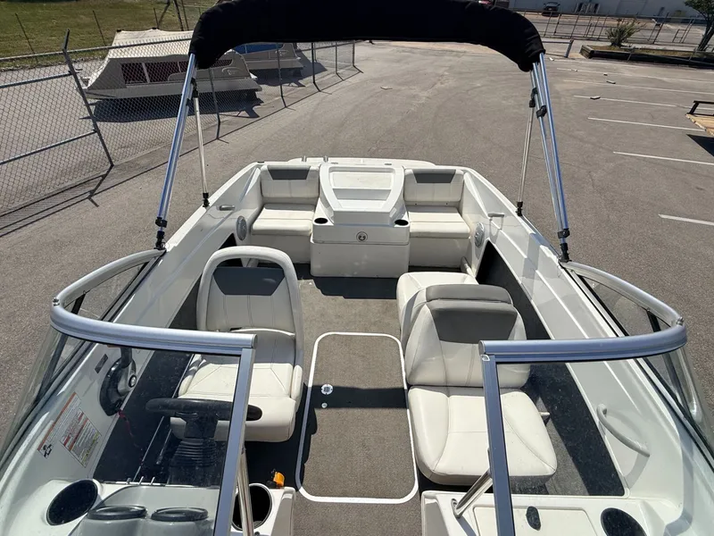 Slide: The Image of Bayliner 175 Bowrider 2015 - 3