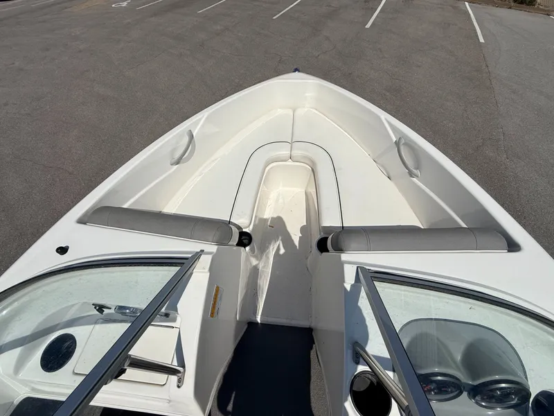 Slide: The Image of Bayliner 175 Bowrider 2015 - 6