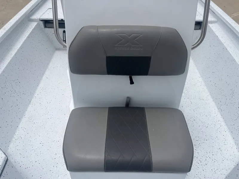 Slide: The Image of Xpress SW20B 2019 - 18