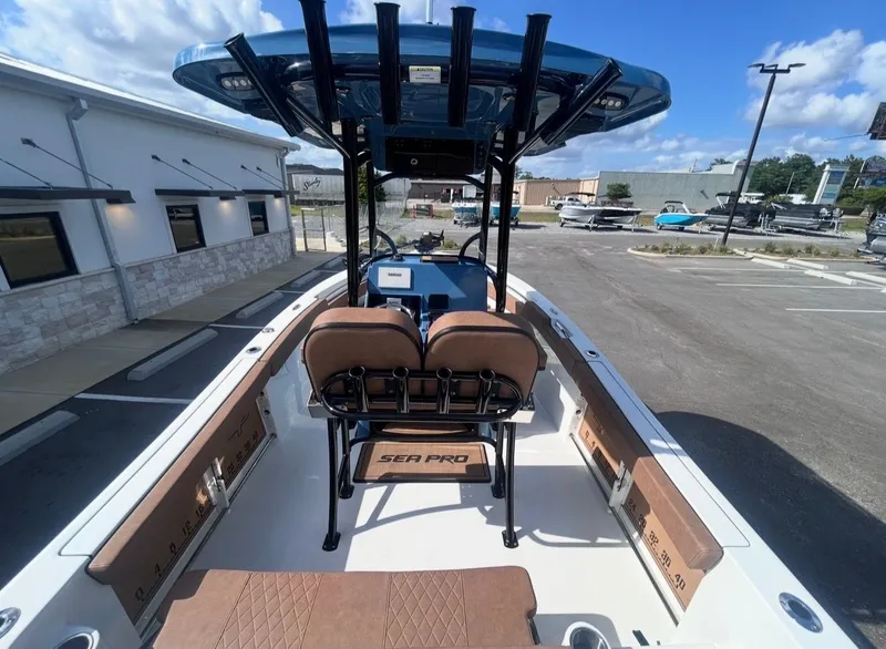 Slide: The Image of Sea Pro 222 Center Console 2024 - 11
