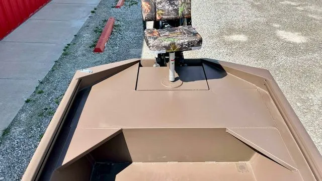 Slide: The Image of Aluma Fish 17 Aluminum Fishing Boat 2026 - 8