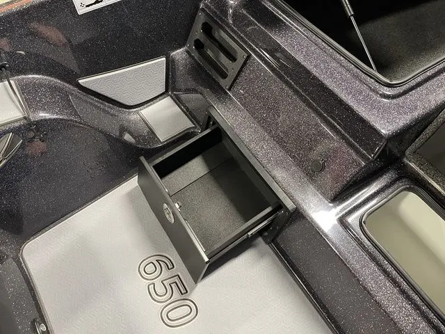 Slide: The Image of Blazer Pro Tour 650 - ORDER NOW 2026 - 10