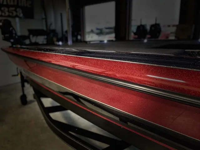 Slide: The Image of Blazer Pro Tour 650 - ORDER NOW 2026 - 33