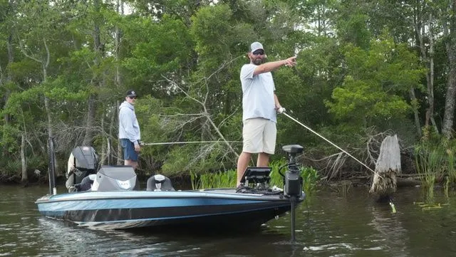 Slide: The Image of Blazer Bass 625 Pro Tour - ORDER NOW 2026 - 4