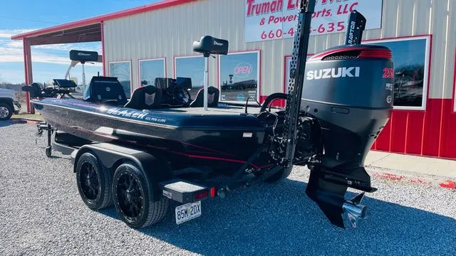 The Image of Blazer 625 Pro Tour (AVAILABLE IN SHOWROOM) 2024 - 1