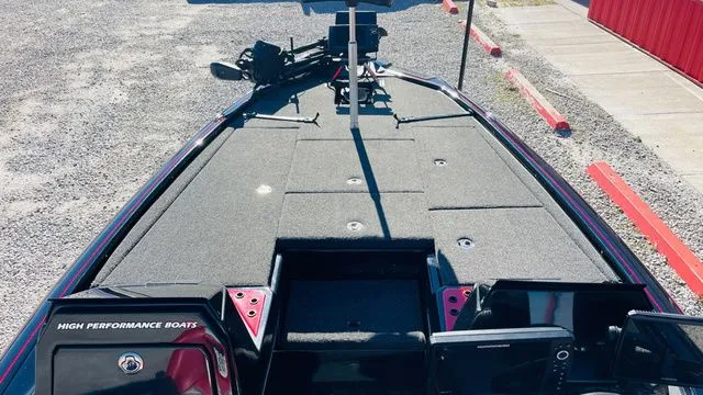 Slide: The Image of Blazer 625 Pro Tour (AVAILABLE IN SHOWROOM) 2024 - 6