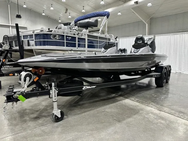 The Image of Blazer 650 Pro Tour 2026 - 1