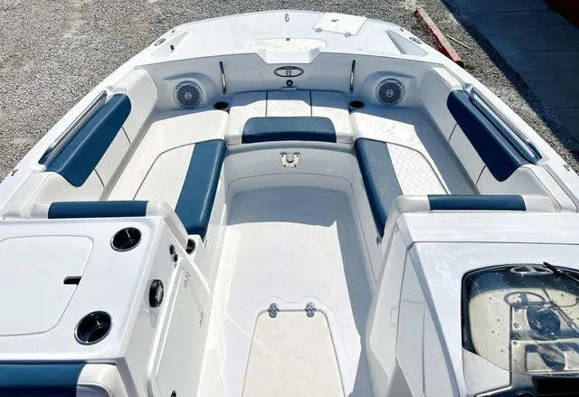 Slide: The Image of Tahoe 2150 Deck Boat powered by a Mercury 225HP 2023 - 3