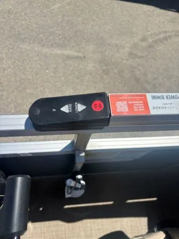 Slide: The Image of Sun Tracker Party Barge 22 XP3 2023 - 8